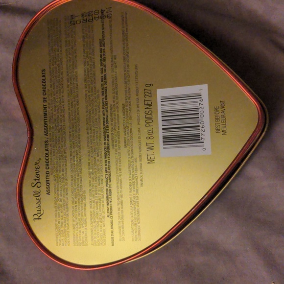 Elvis Presley Heart Shaped Tin Container - Picture 2 of 6